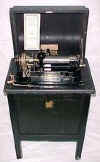 Dictaphone_cylinder_shaver_c._1920s_OM.JPG (15997 bytes)